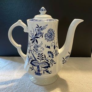 Wood & Sons Old Vienna Ironstone Coffee/Teapot